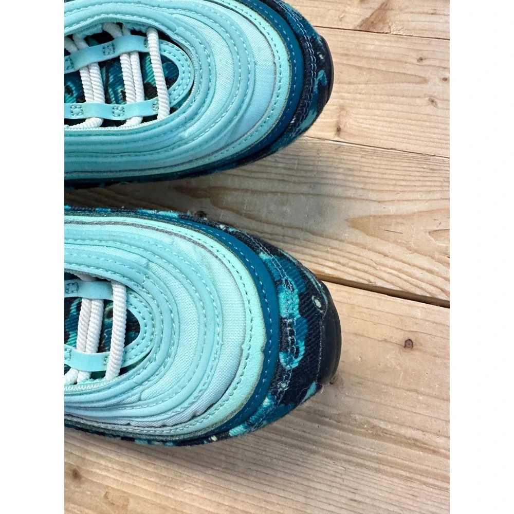 Nike excellent used